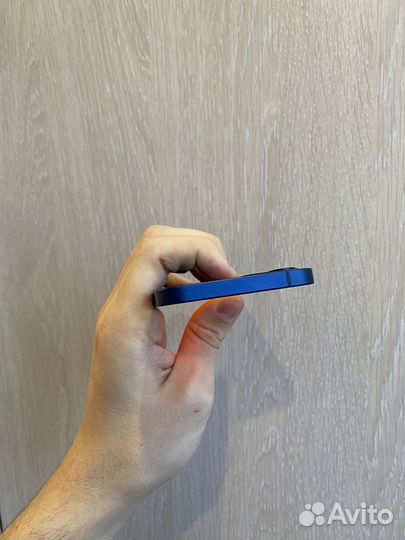 iPhone 12, 64 ГБ