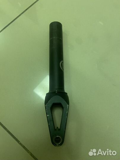 Вилка для трюкового самоката