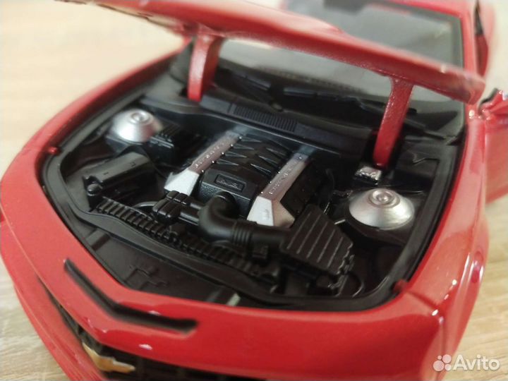 Модель 1:24, новая, Chevrolet Camaro SS RS 2010