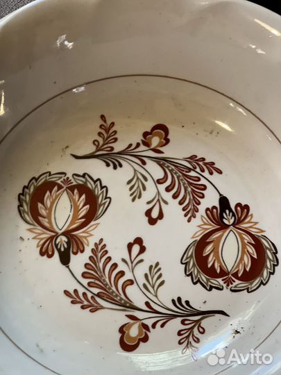 Тарелка праздничная,салатник,ссср