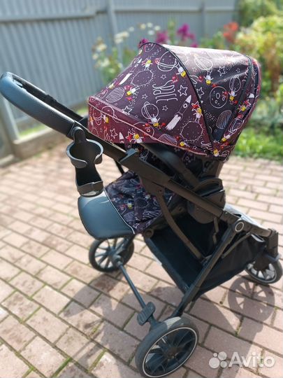Прогулочная коляска