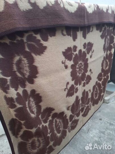 Одеяло шерстяное