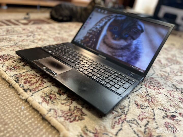 Мощный Ноутбук Samsung core i3/6гб/GT 520MX