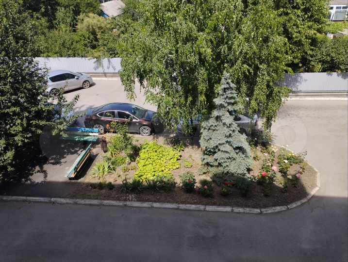 2-к. квартира, 75 м², 4/4 эт.