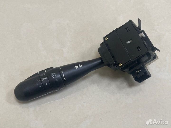 Подрулевой переключатель поворотов Mitsubishi Colt