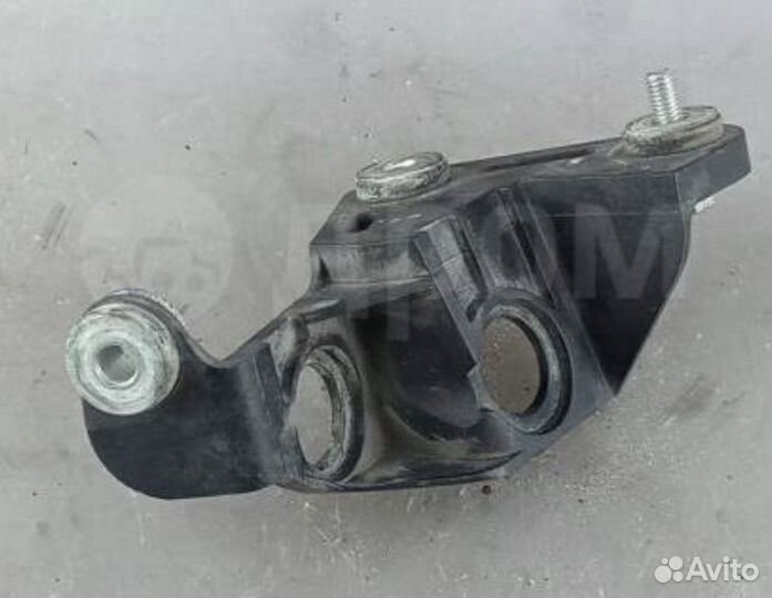 Кронштейн троса кулисы МКПП Skoda,Sudi,VW