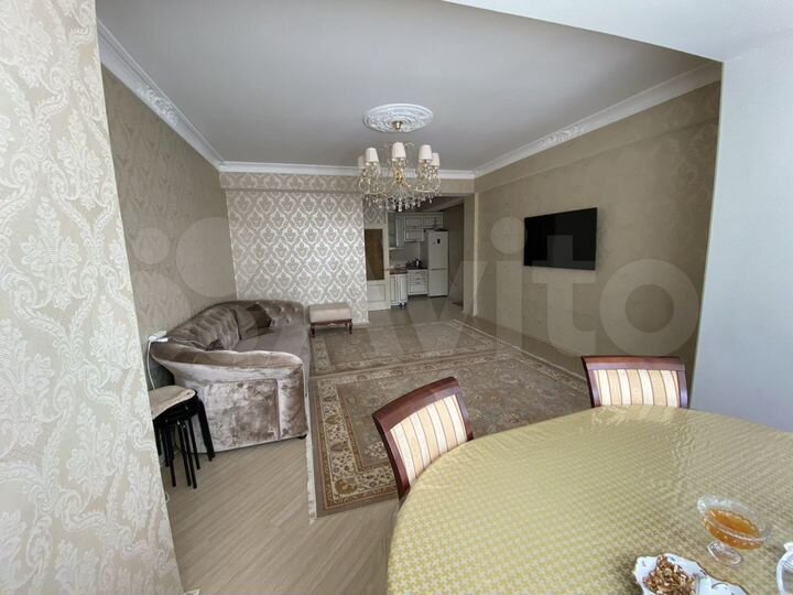 2-к. квартира, 56 м², 5/10 эт.