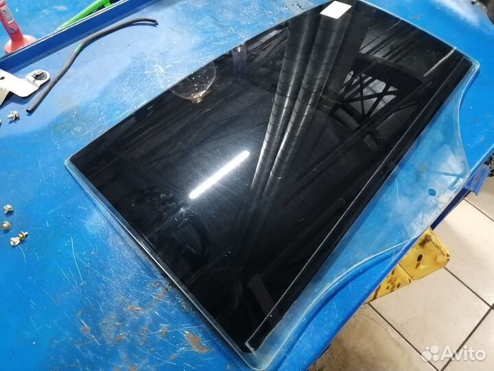 Стекло задней левой двери Geely Emgrand EC7