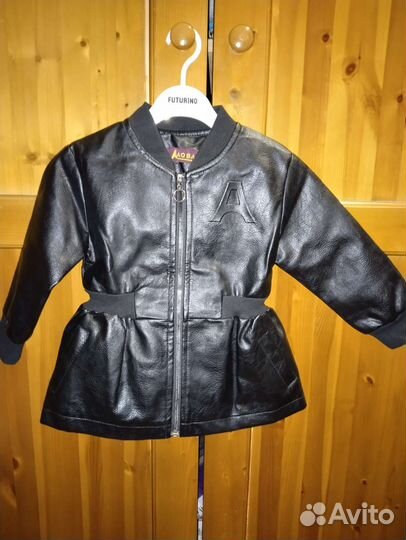 Куртка на девочку