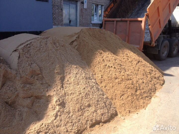 Доставка чернозема, песка, щебня, боя кирпича