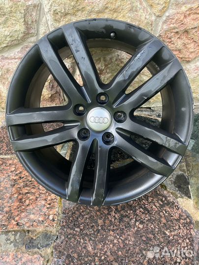 Продам литые диски R20 Audi оригинальные