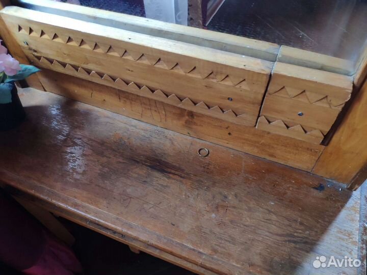 Трюмо с зеркалом