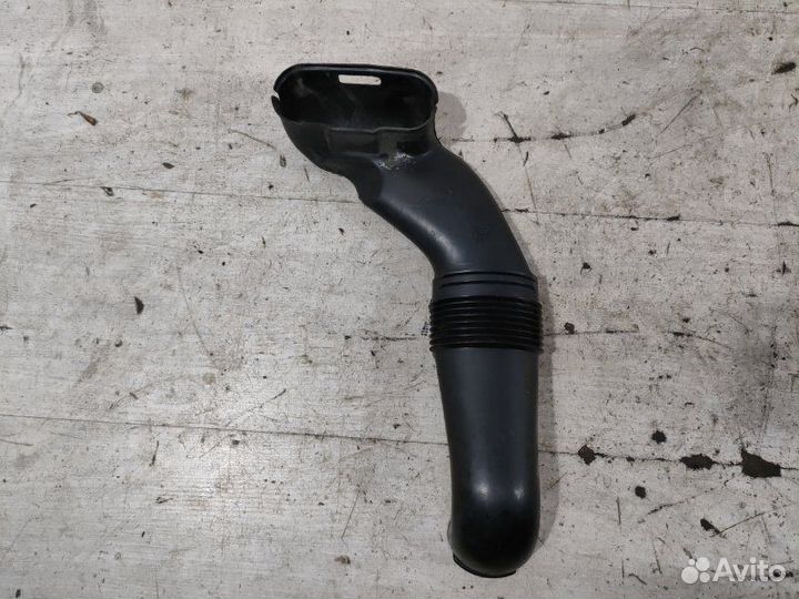 Воздухозаборник Ford Fiesta (08-12) хэтчбек 5 дв