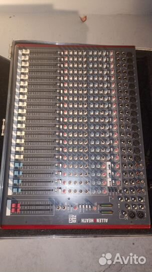 Микшерный пульт Allen Heath Zed 24