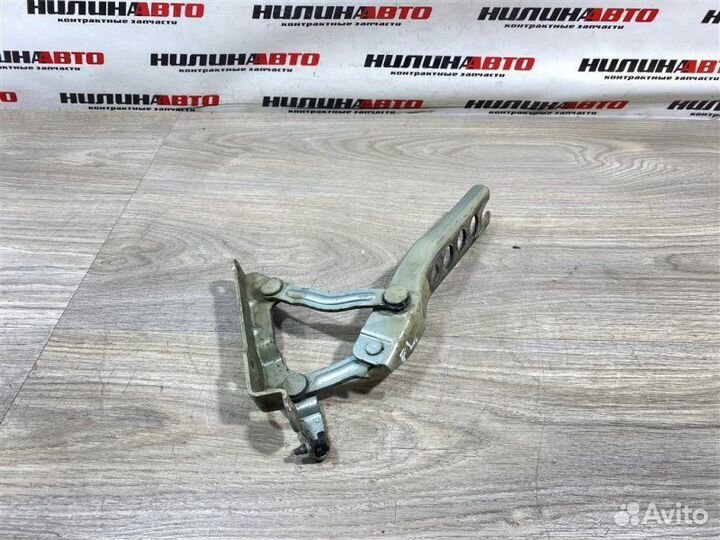 Петля капота левая Skoda Octavia A5 1Z 1.9 2009