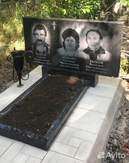 Памятники из гранита