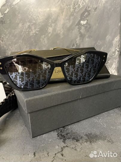 Солнцезащитные очки женские dior