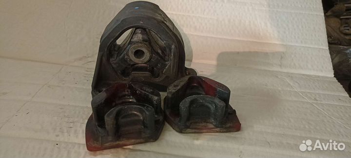 Опоры двигателя honda Integra/acura RSX DC5