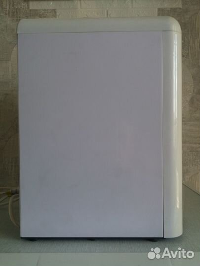 Кулер для воды настольный