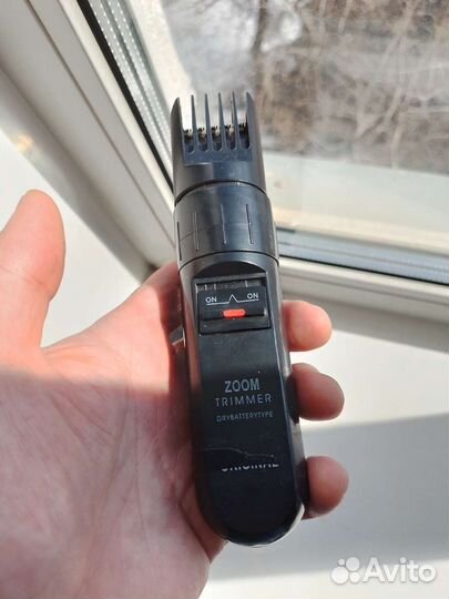 Триммер для бороды на 2- батарейках аа