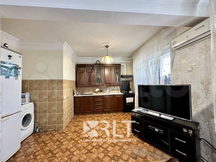 3-к. квартира, 72 м², 9/10 эт.