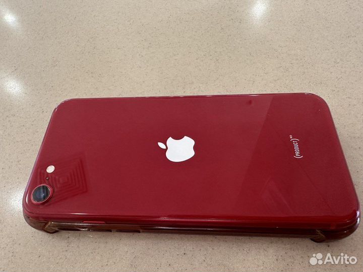 Телефон iPhone se 2022