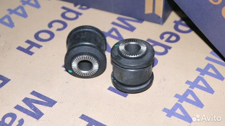 Сайлентблок задних поперечных тяг Toyota Mark II