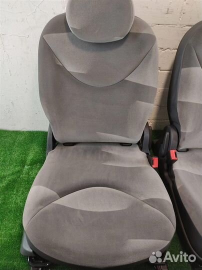 Сиденья задние комплект Citroen C2 2007