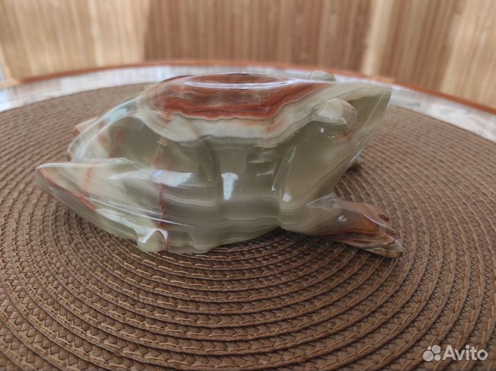 Статуэтка - лягушка из оникса