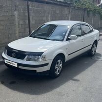 Volkswagen Passat 1.8 AT, 1997, 372 000 км, с пробегом, цена 500 000 руб.