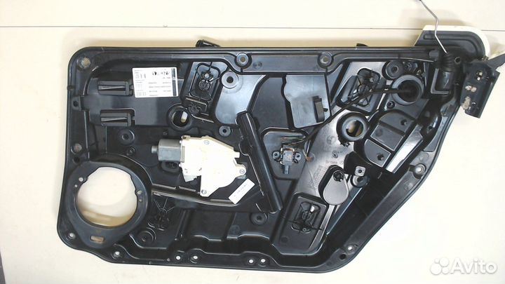 Стеклоподъемник электрический Mercedes GLA X156 20