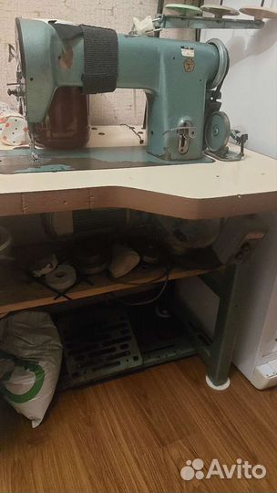 Швейная машина