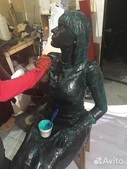 Скульптура в полный рост