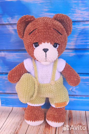 Вязаная игрушка Медвежонок