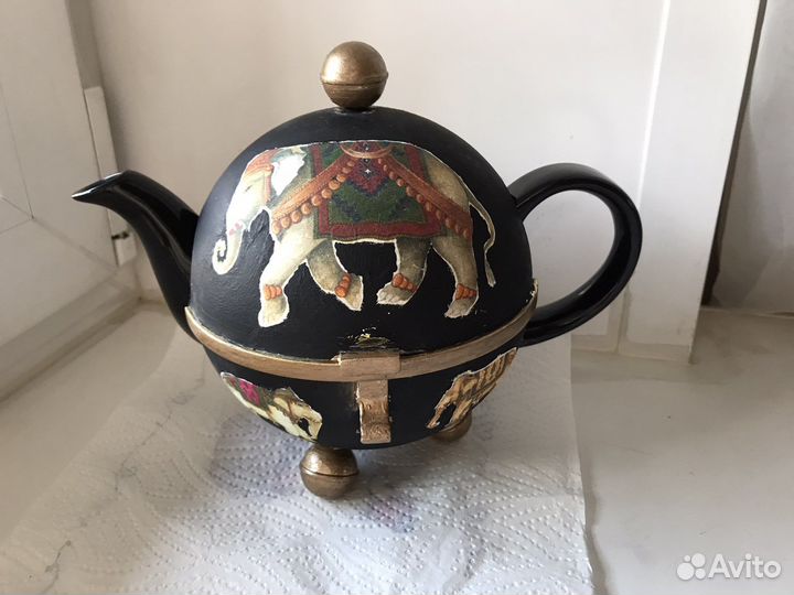 Заварочный чайник с грелкой и ситечком