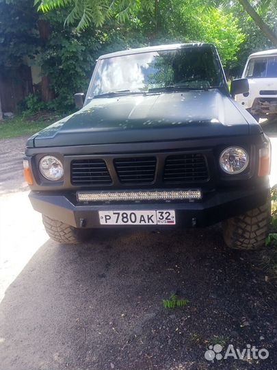 Ниссан патрол у 60 на запчасти