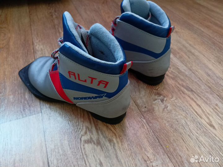 Лыжные ботинки 32 размер