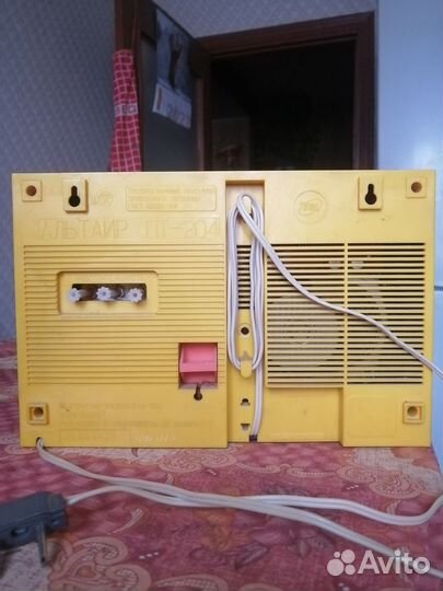 Радиоприёмник трёхпрограммный 