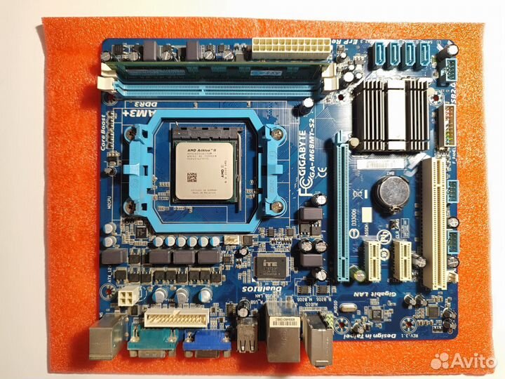 Материнская плата с процессором