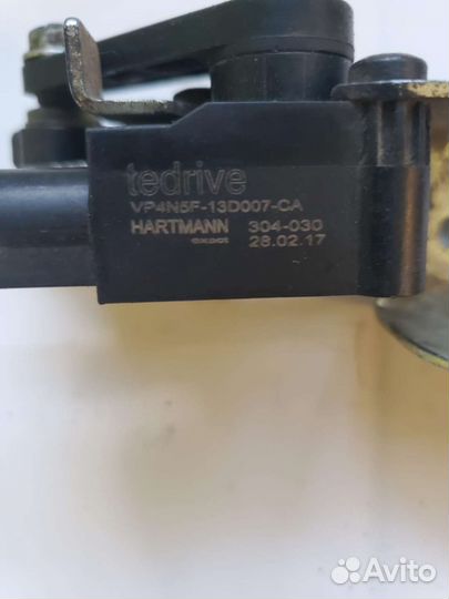 Датчик уровня подвески Форд Куга 2