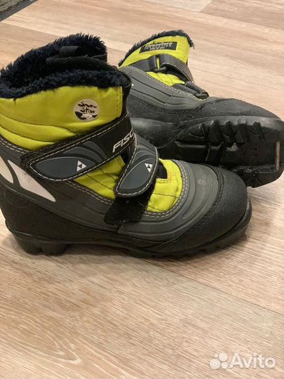 Ботинки лыжные детские р.32