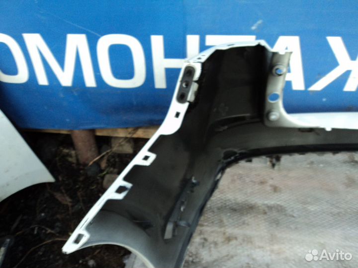 Бампер задний для Citroen C5 2008)