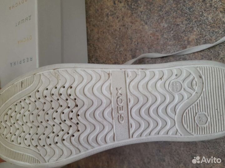 Кроссовки geox