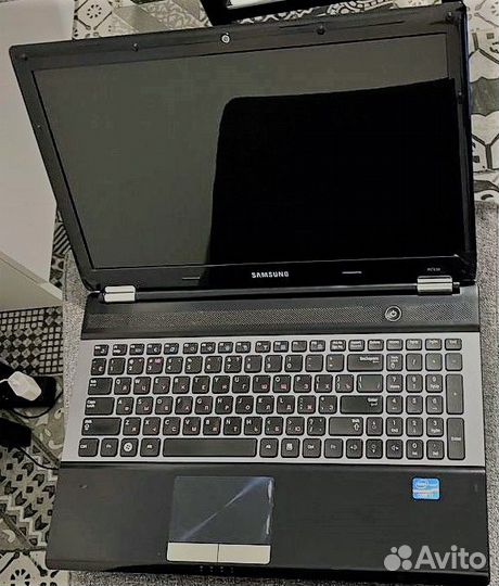 Ноутбук samsung RC530