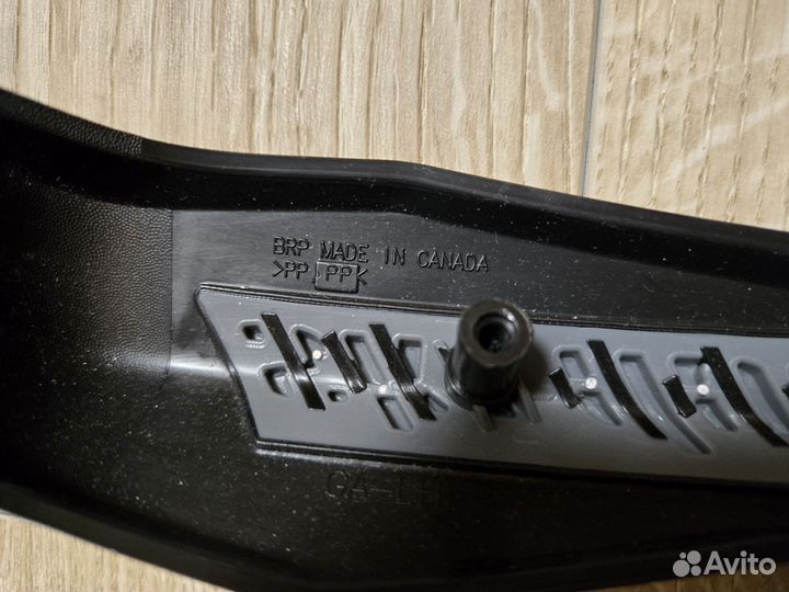 Черные накладки на защиту рук SKI-DOO 860201346