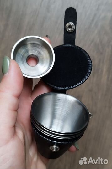 Фляжка со стаканчиками starwings