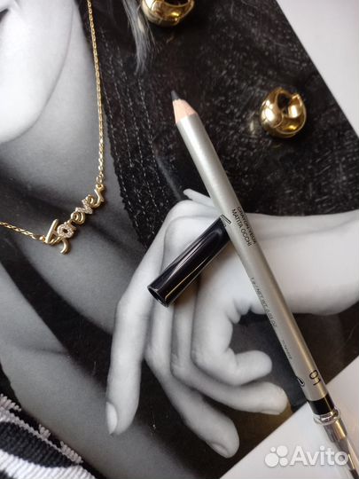 Кико kiko черный карандаш smoky новый