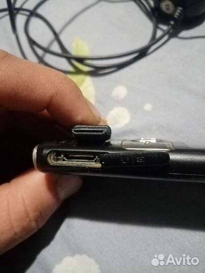 Samsung B2100
