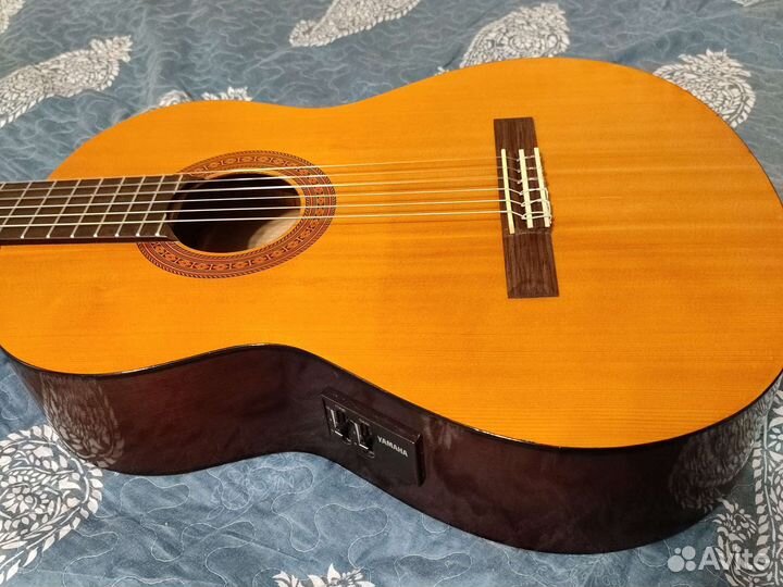 Yamaha C40 классическая гитара с чехлом