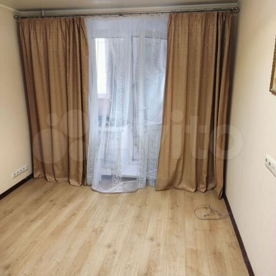 2-к. квартира, 58 м², 3/10 эт.